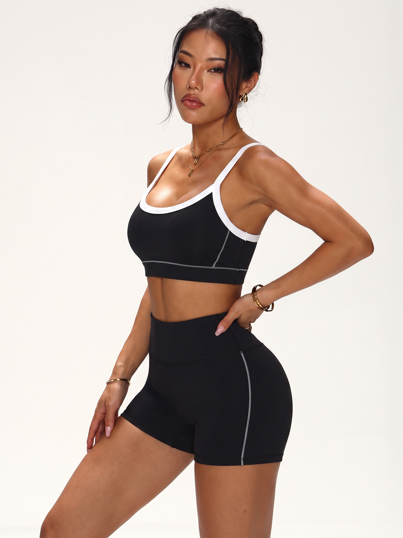 Contrast Trim Seamless Workout - Plunge Bra Push Up 评论和价格